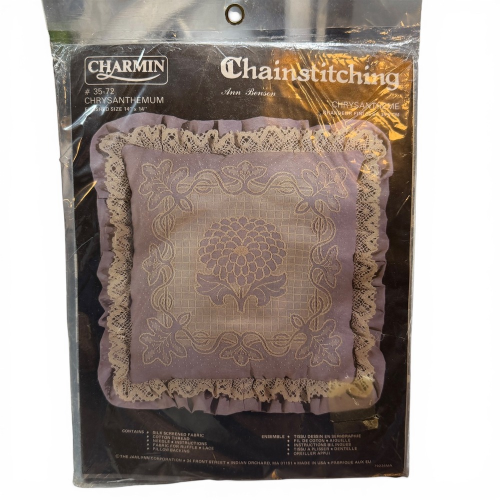 Charmin Chainstitching Chrysanthemum Pillow Kit 14x14 Purple Ann Benson New